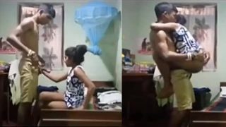Akeli Behen ko bhai ne Chod liye apne friend se